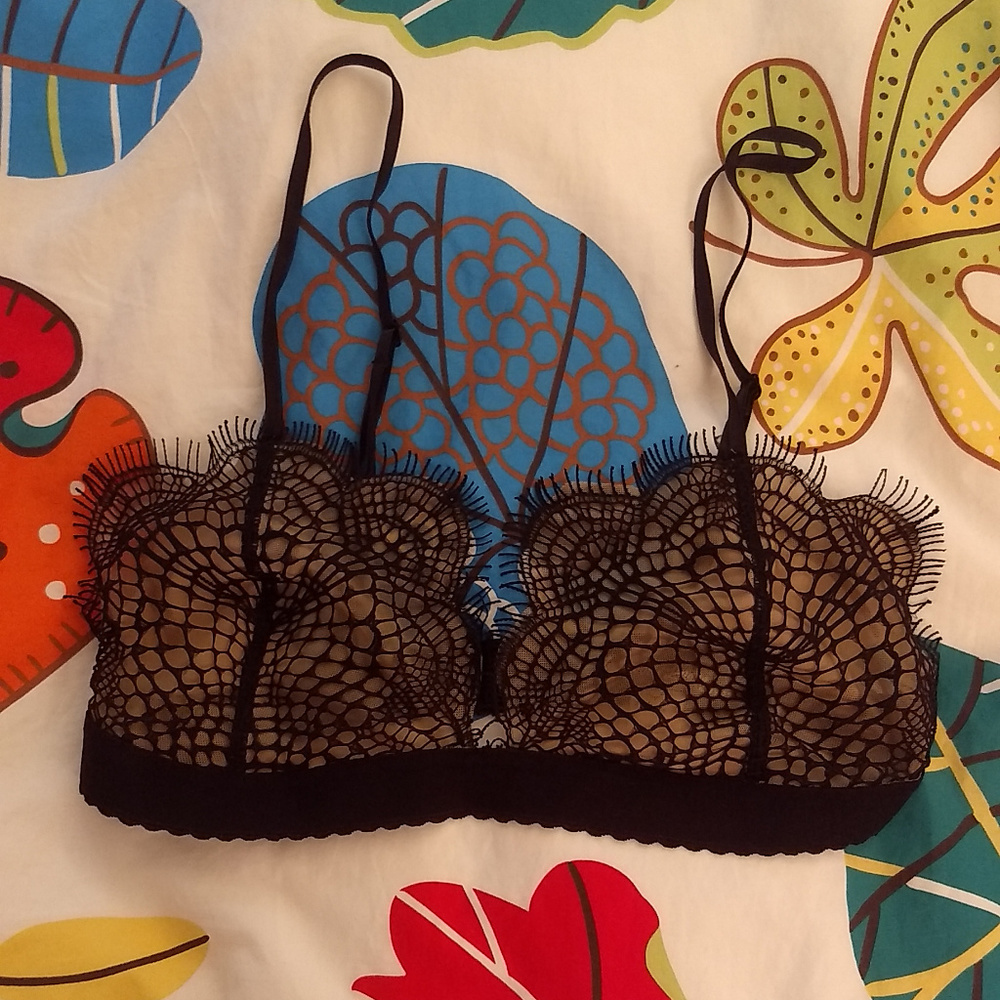 Infinity Black Nude Triangle Bralette - MEDIUM